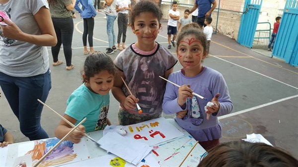 ورشات عمل مميزه مع طاقم مرشدين مهنين